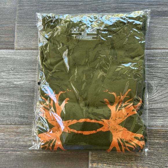 Men’s long sleeve under armor tee - Picture 4 of 4